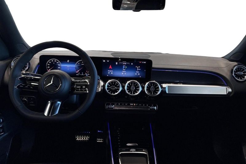 Mercedes GLB220 bild 14