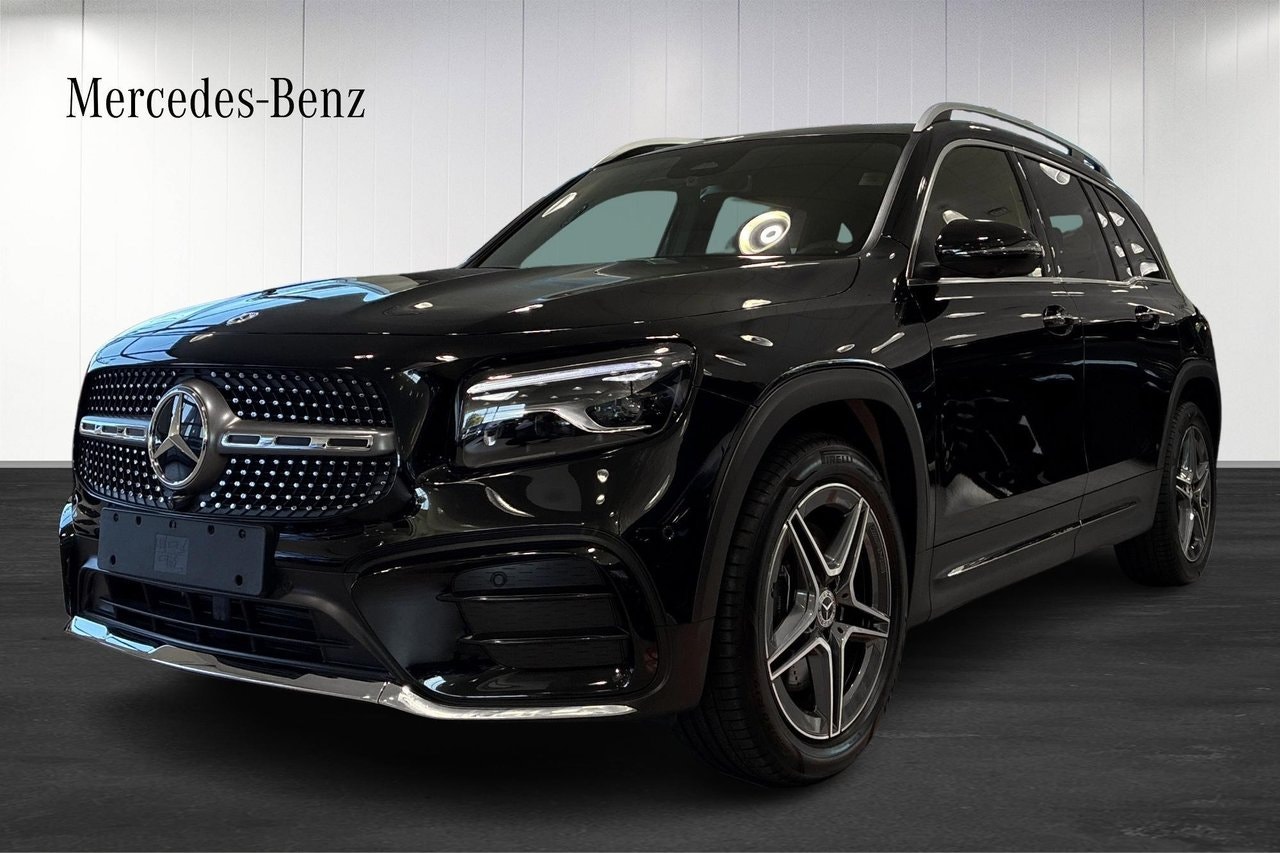 Mercedes GLB220