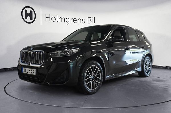 BMW iX1 xDrive30 M Sport Headup PA Keyless Drag | Ränta 1,99% - 2023