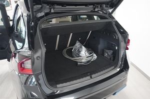 BMW iX1 bild 8