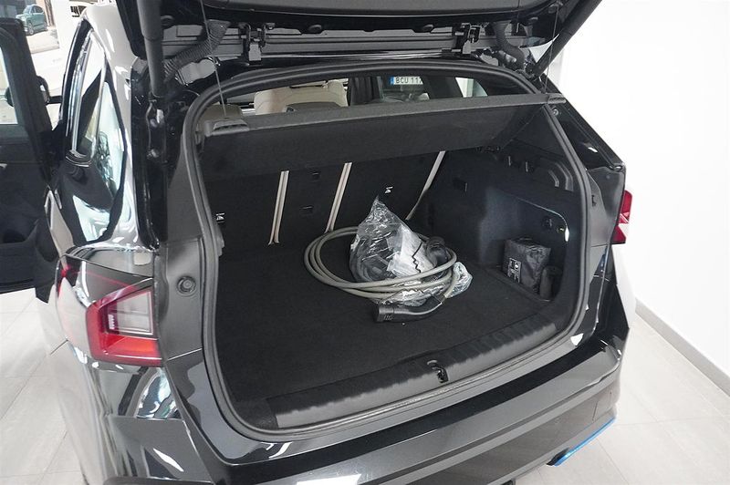 BMW iX1 bild 8