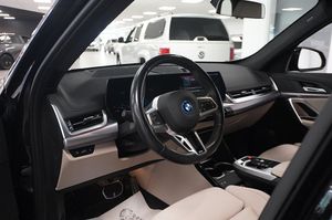 BMW iX1 bild 3