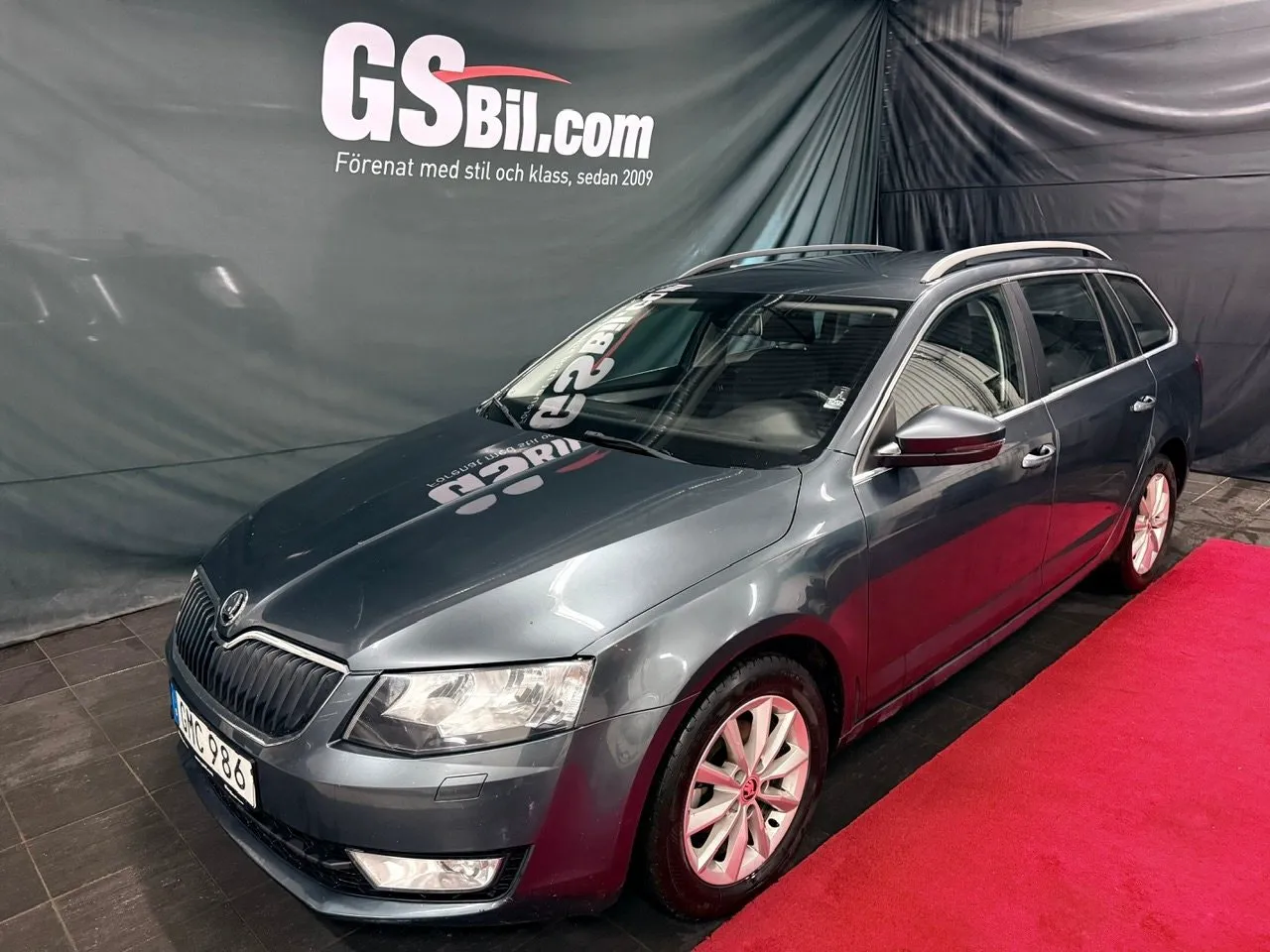 Vehicle image 1