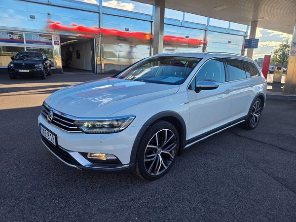 Volkswagen Passat Alltrack 2.0 TDI 4-Motion Alltrack Executive, Rikl utrVälservad - 2016
