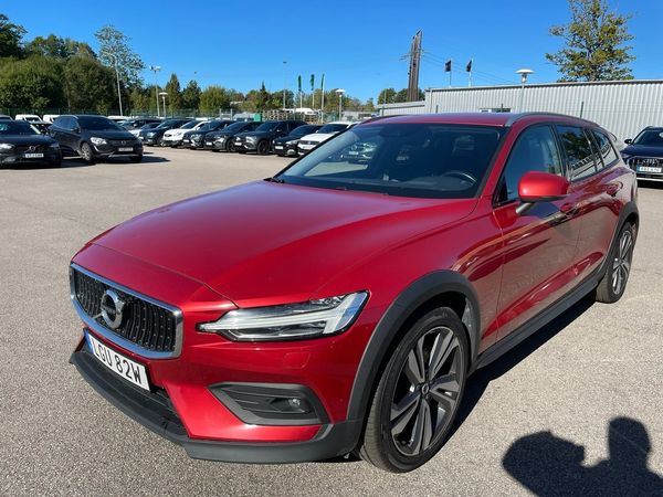Volvo V60 Cross Country B4 MILDHYBRID AWD - 2021