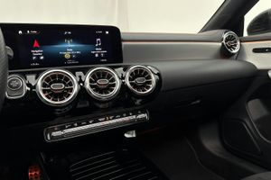 Mercedes CLA250 bild 14