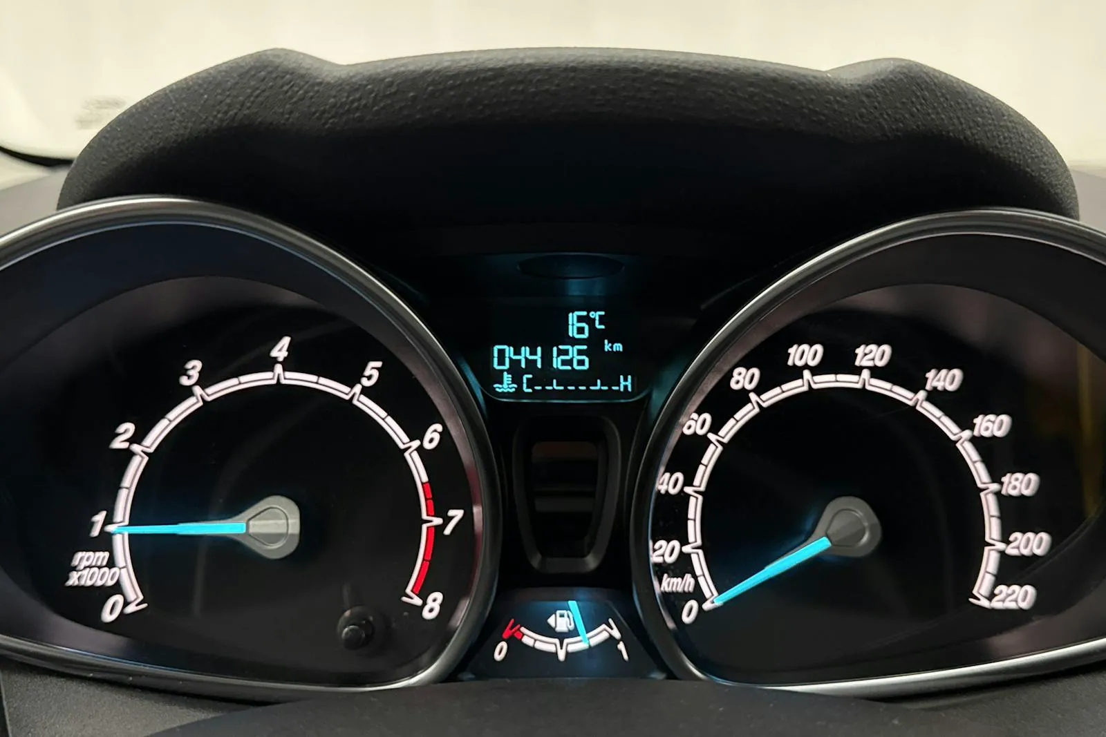 Vehicle image 9