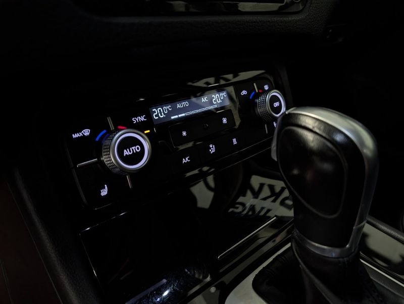 Volkswagen Touareg bild 16