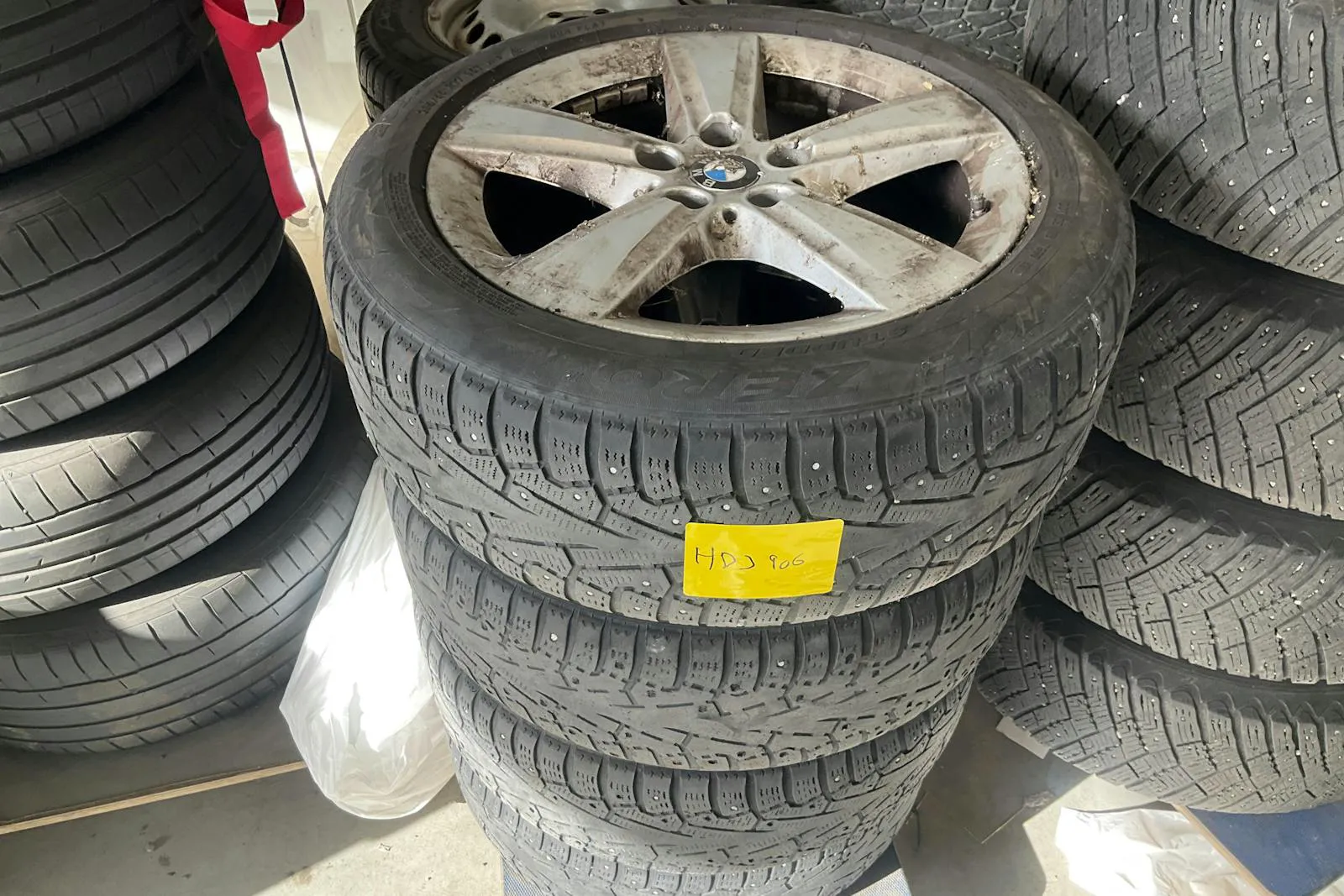 Vehicle image 13