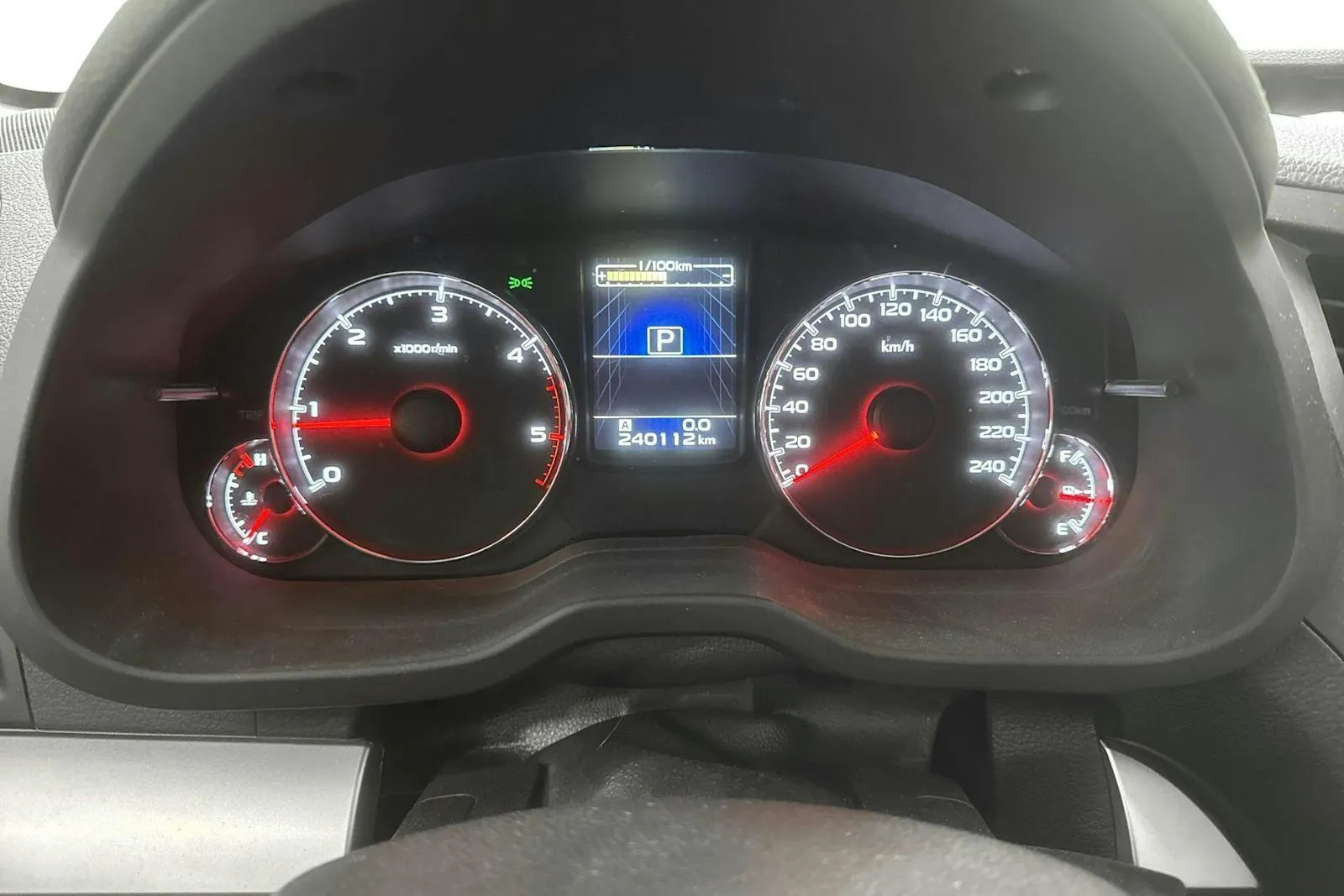 Vehicle image 10