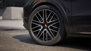 Porsche Cayenne bild 2