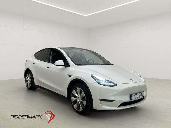 Tesla Model Y Long Range AWD 1 Brukare Drag Moms Pano Kamera - 2023
