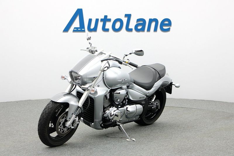 Suzuki VZR bild 4