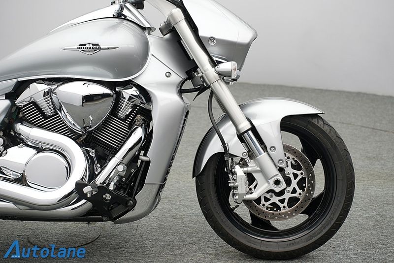 Suzuki VZR bild 12