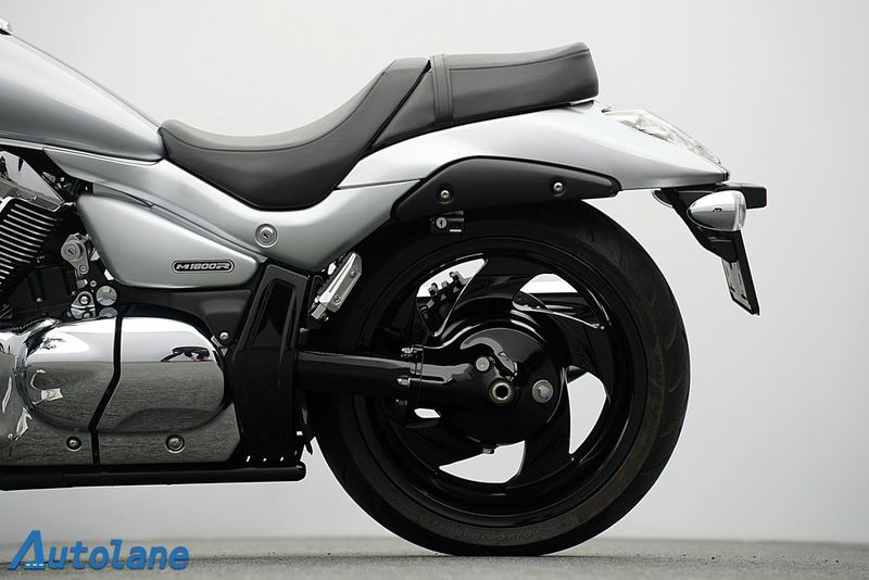 Suzuki VZR bild 15