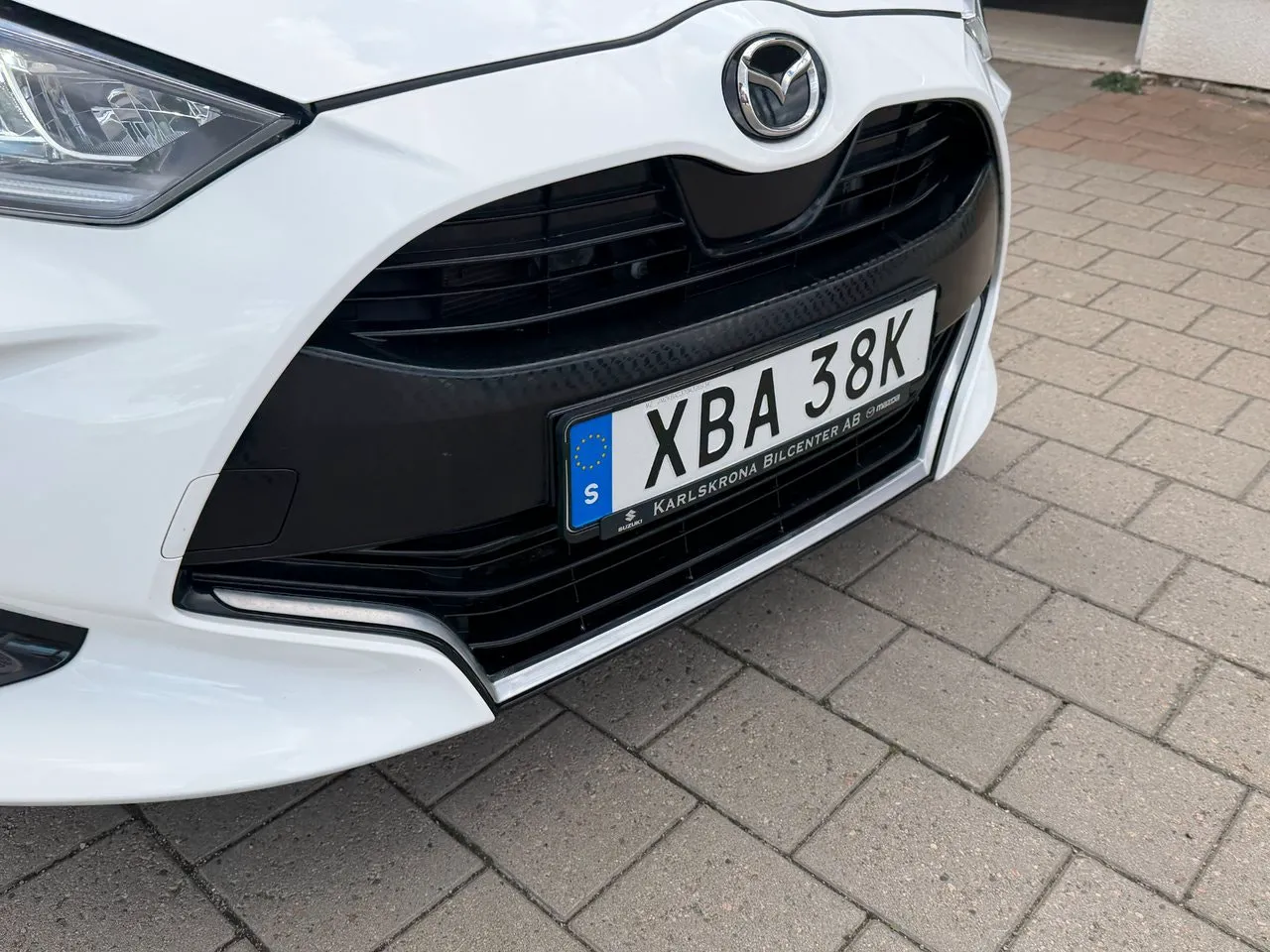 Vehicle image 6