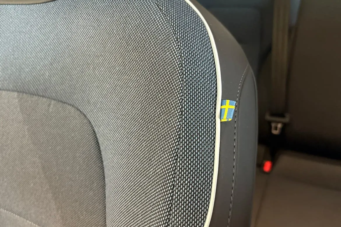 Vehicle image 20