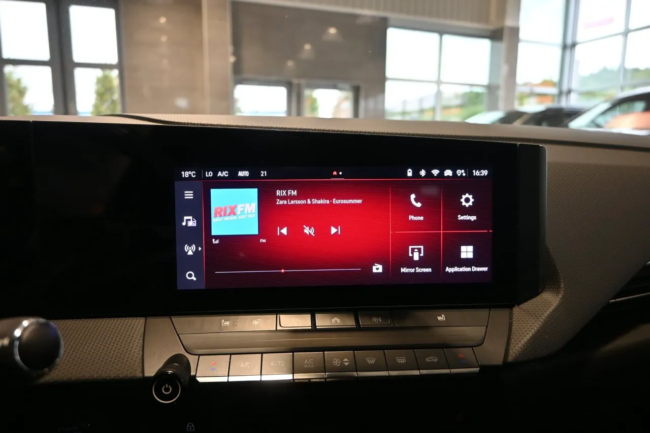 Vehicle image 20