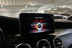 Mercedes GLC250 bild 23