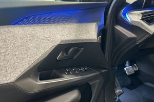 Peugeot e-5008 bild 22