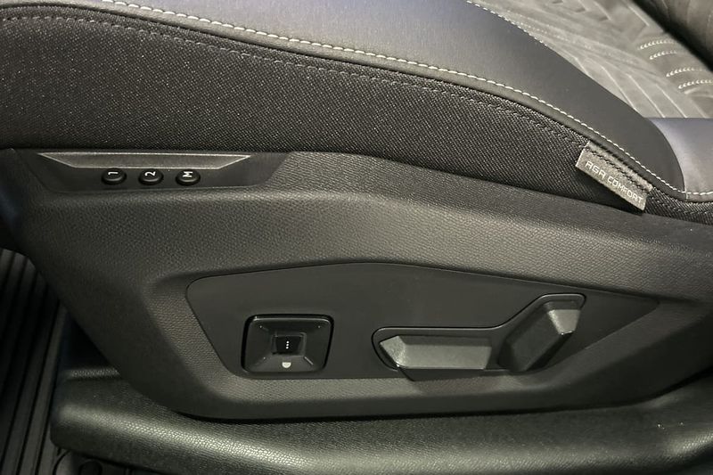 Peugeot e-5008 bild 27