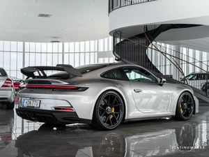 Porsche 992 bild 2