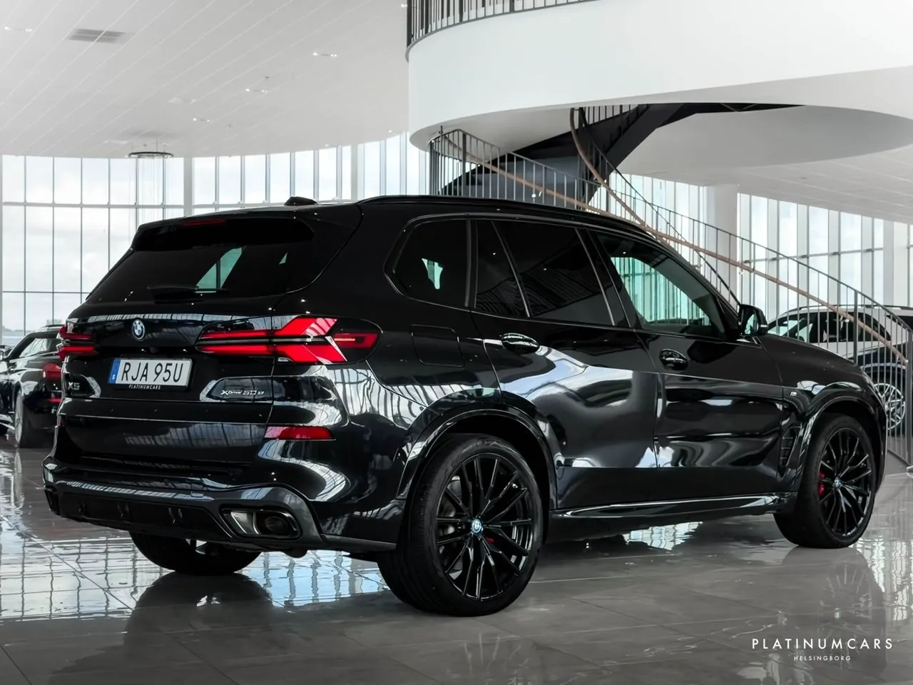 Vehicle image 23
