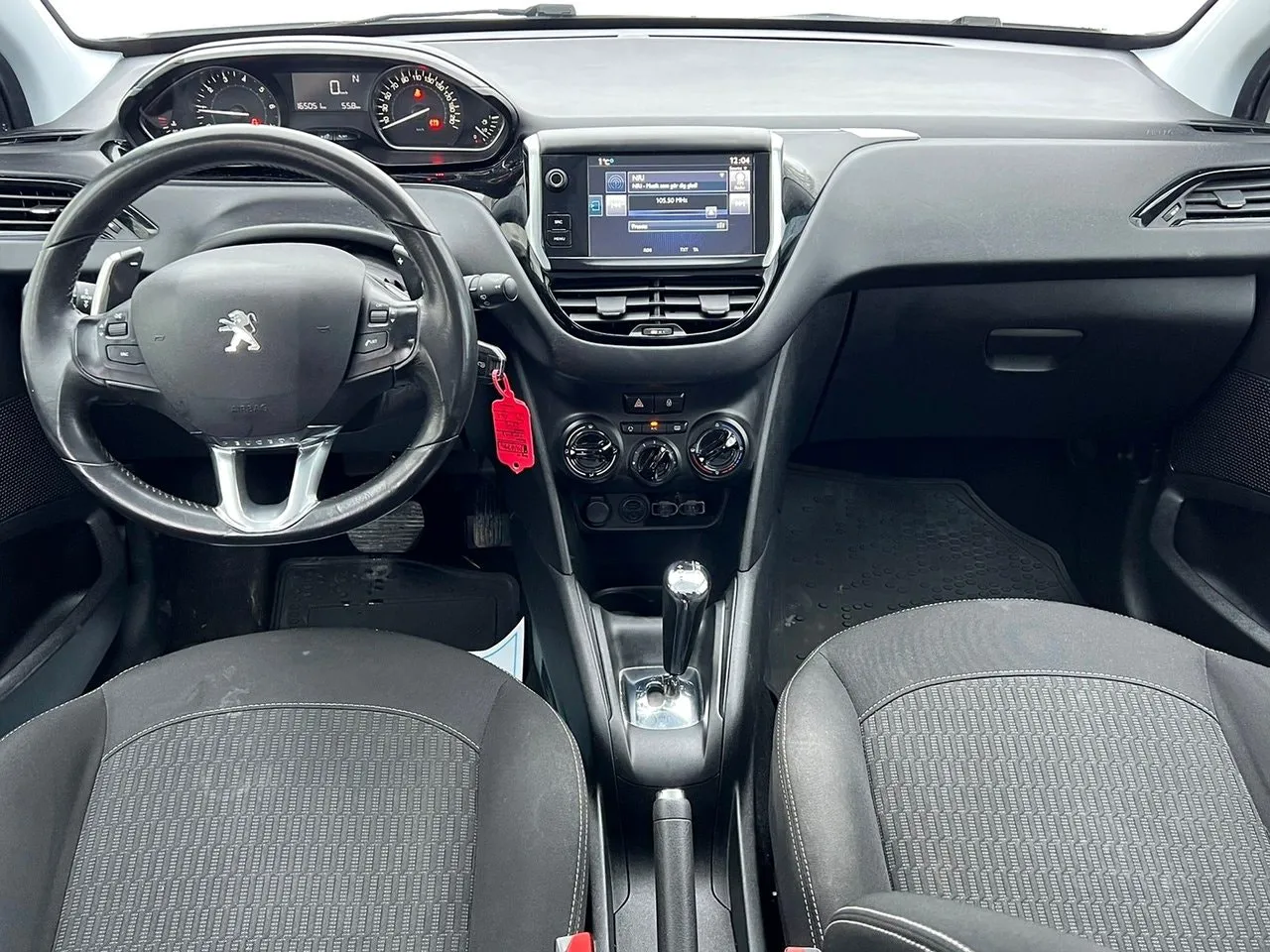 Vehicle image 8
