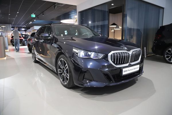 BMW 520 d xDrive Touring / M Sport / Innovation / Komfortstol - 2025