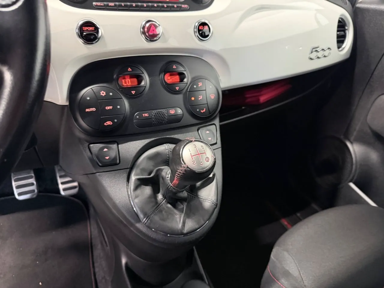 Vehicle image 14