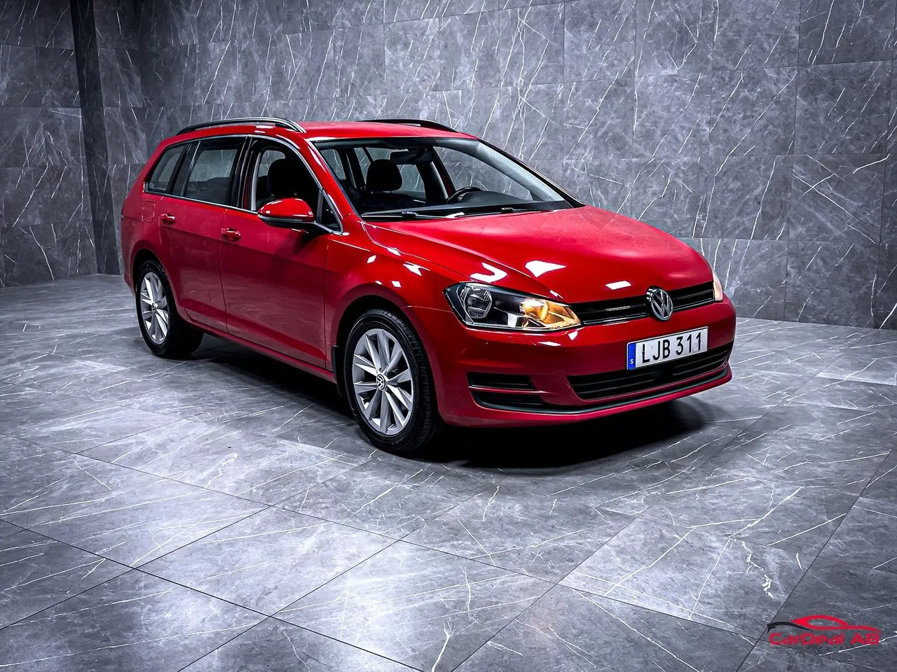Vehicle image 8