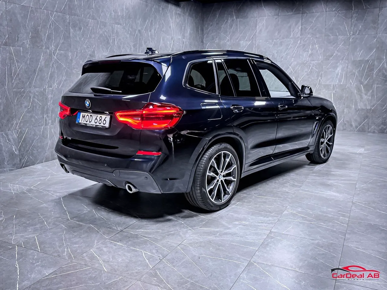 Vehicle image 6