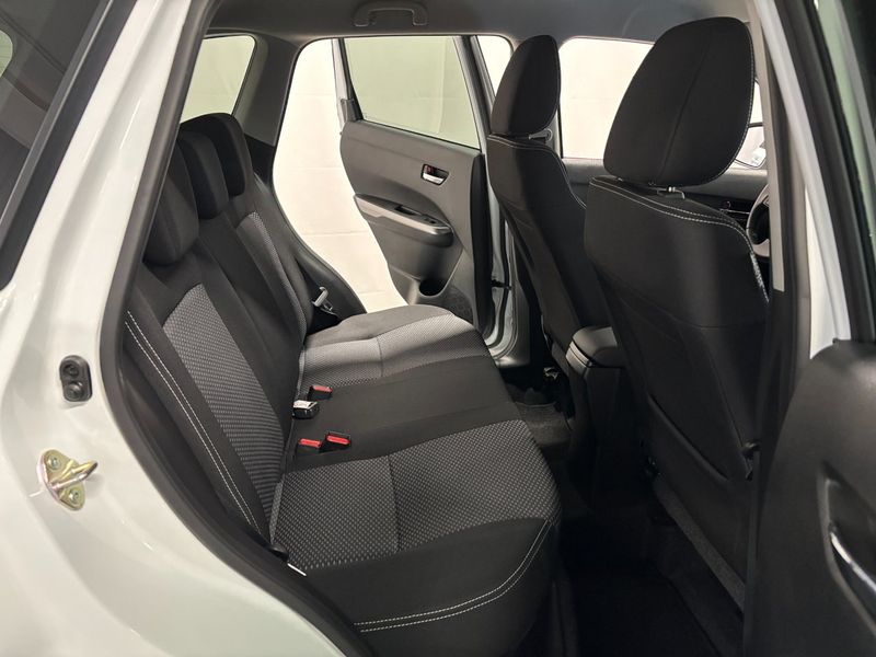 Suzuki Vitara bild 6