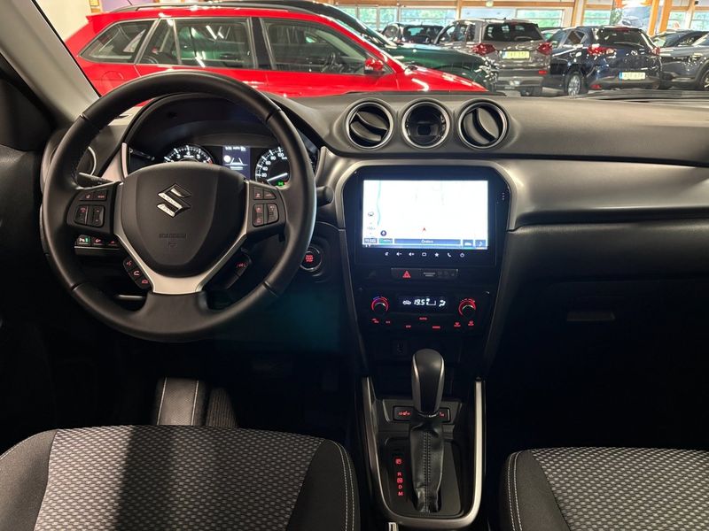 Suzuki Vitara bild 8