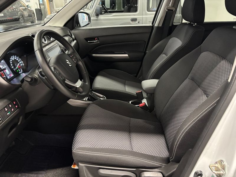Suzuki Vitara bild 4