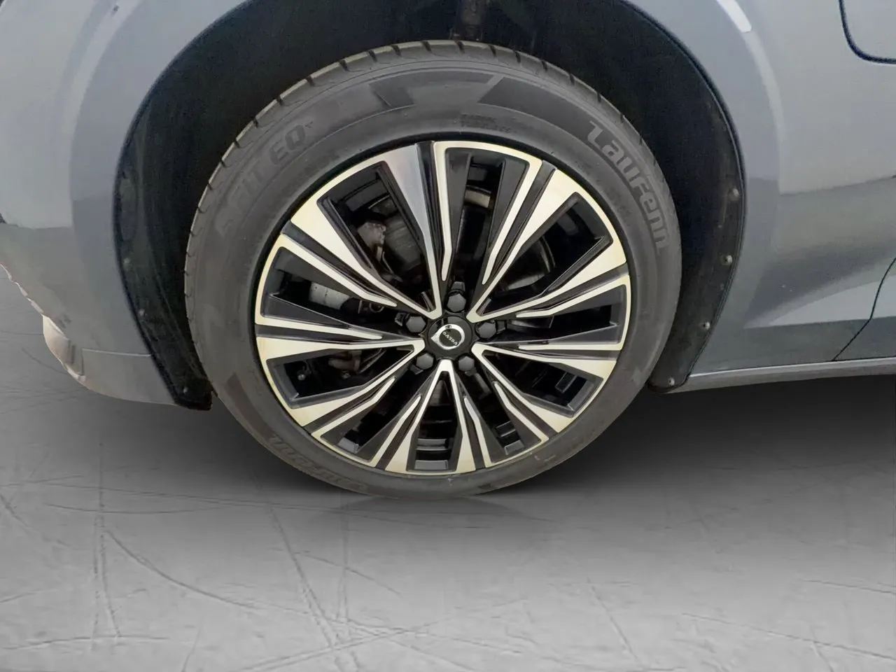 Vehicle image 36