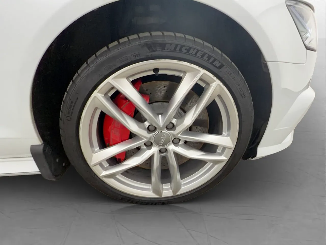 Vehicle image 35