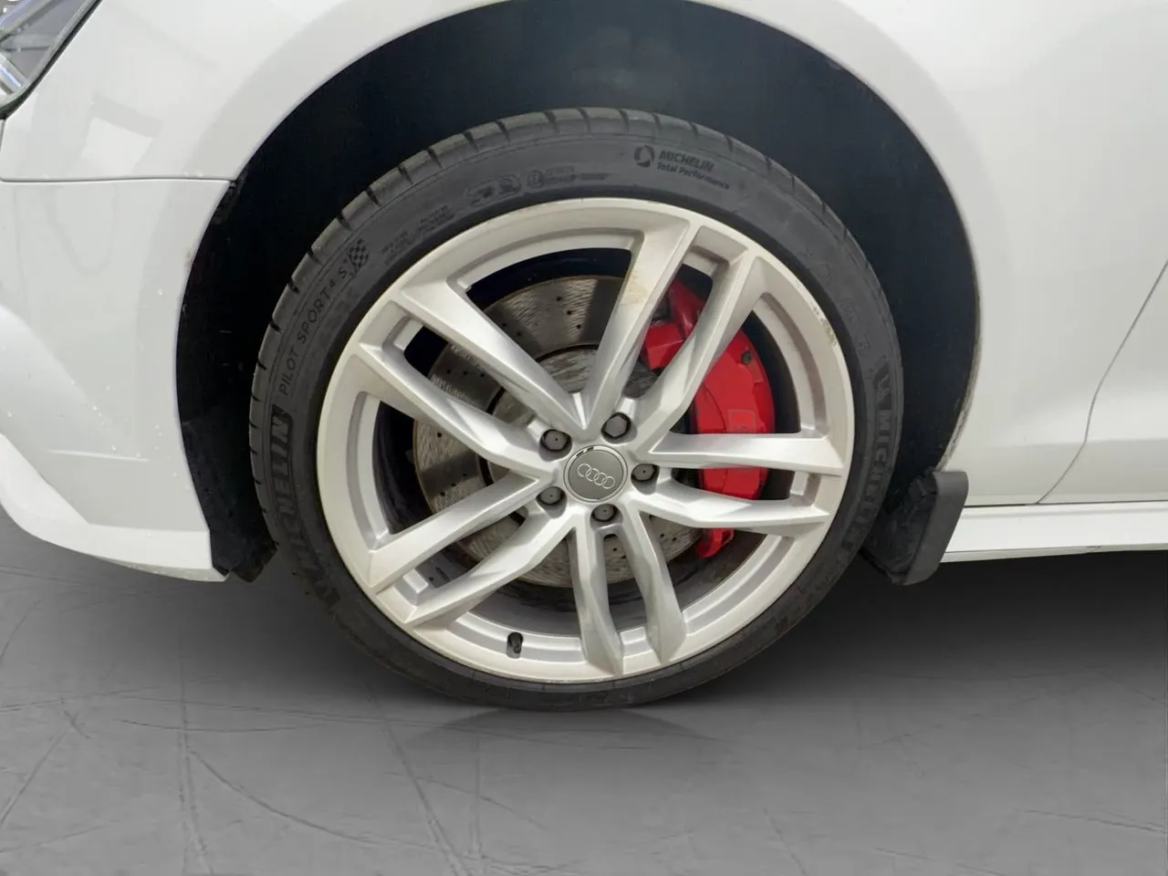 Vehicle image 36