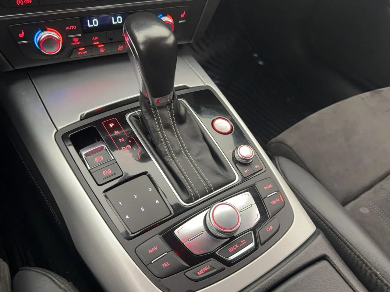 Vehicle image 24