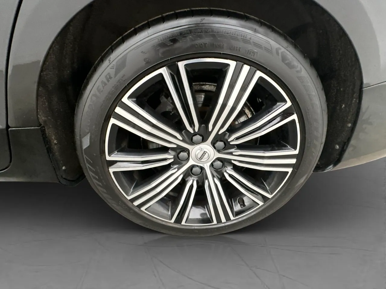 Vehicle image 36