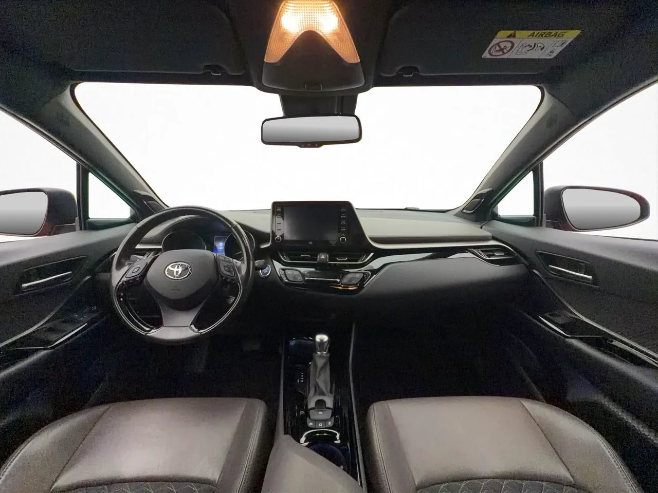 Vehicle image 13