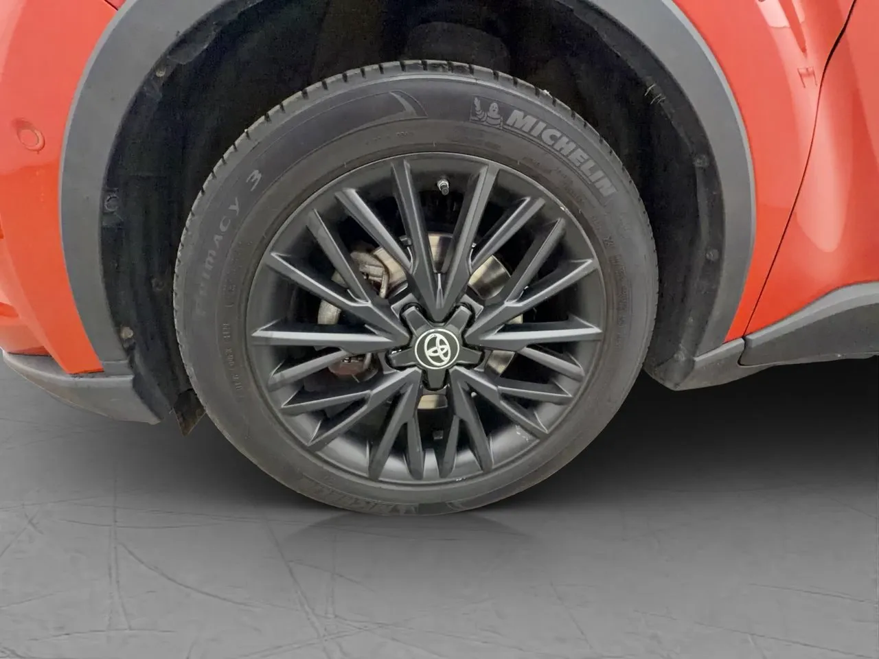 Vehicle image 33