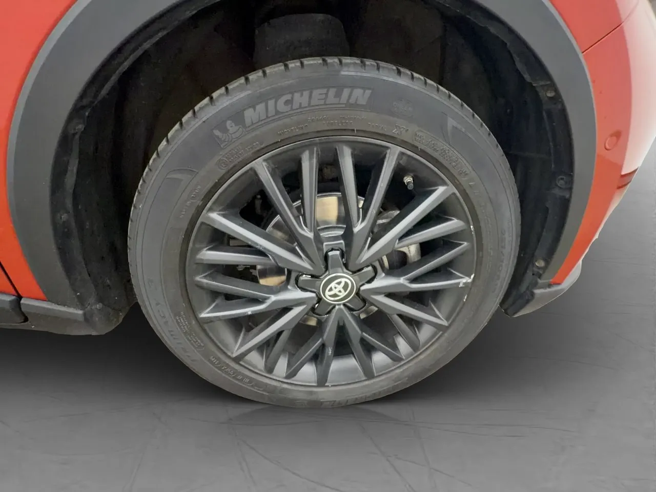 Vehicle image 36