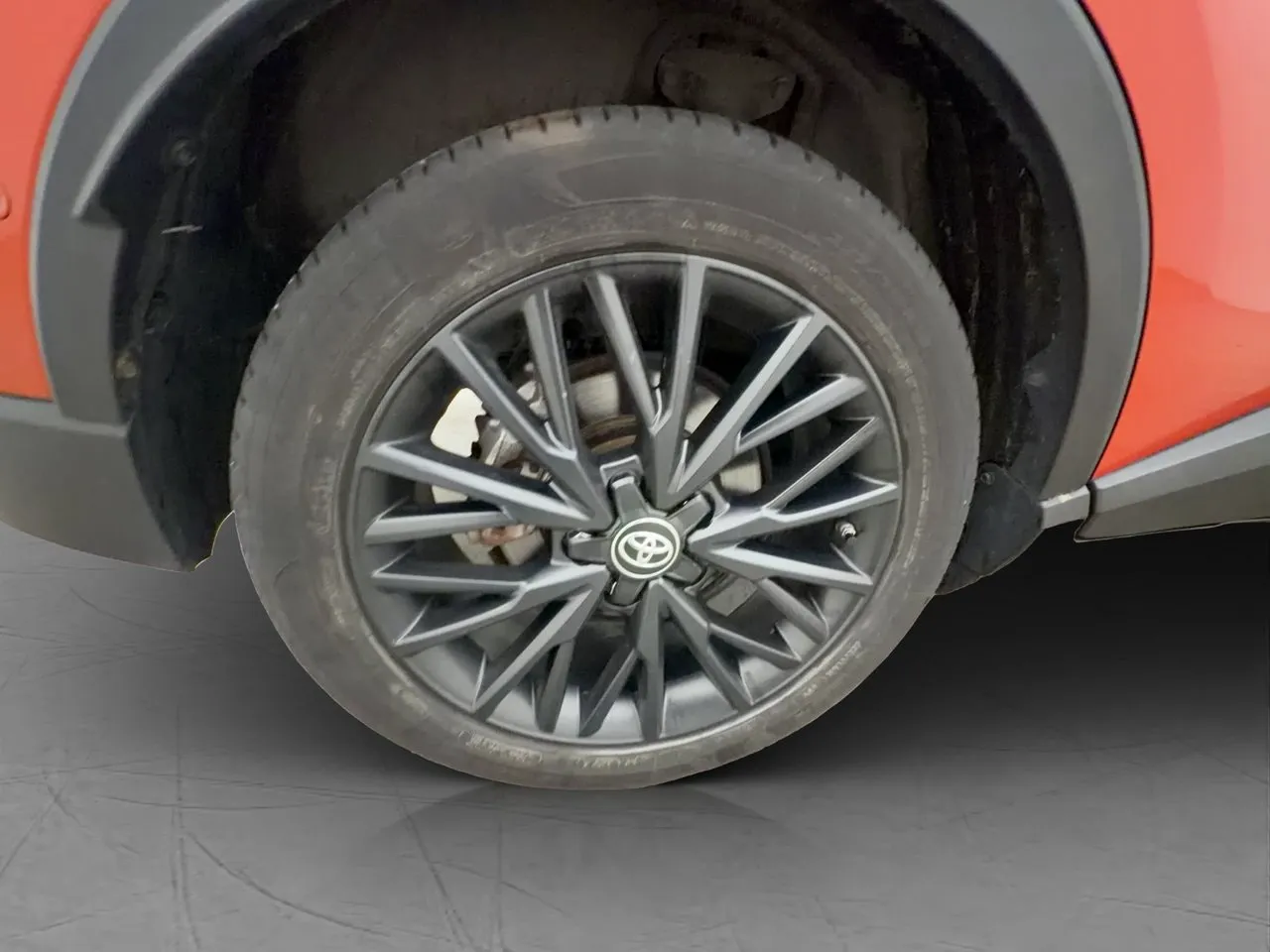 Vehicle image 35