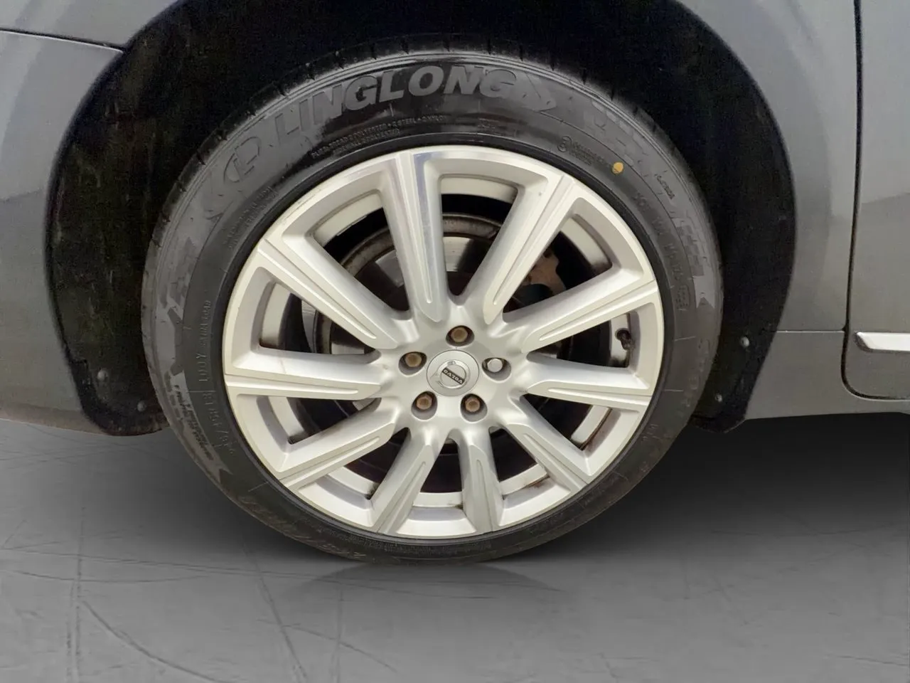 Vehicle image 37