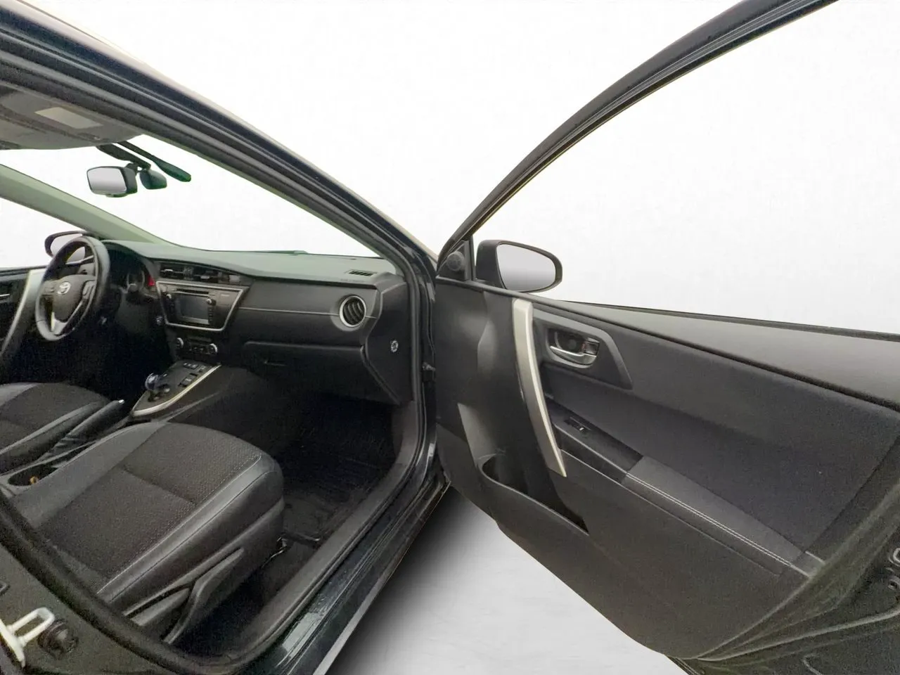 Vehicle image 14