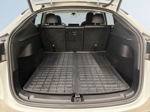 Tesla Model Y bild 12