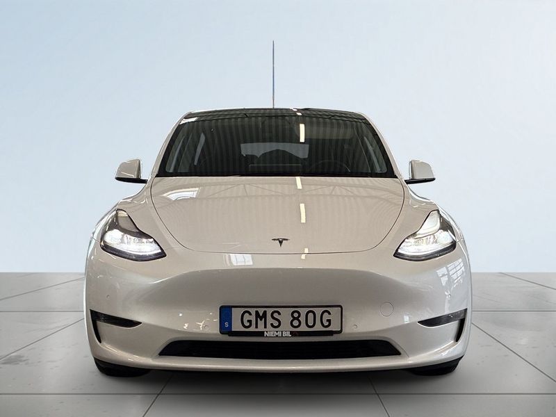 Tesla Model Y bild 2
