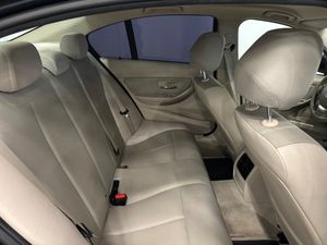 BMW 320 bild 10