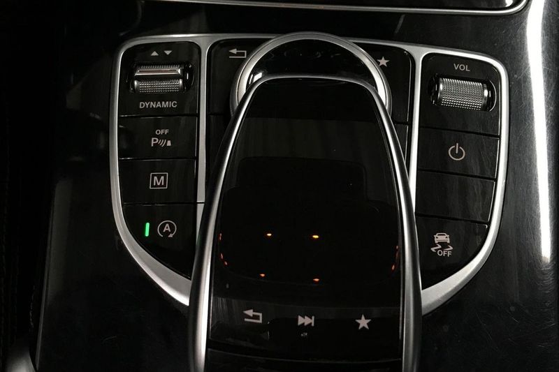 Mercedes GLC220 bild 27